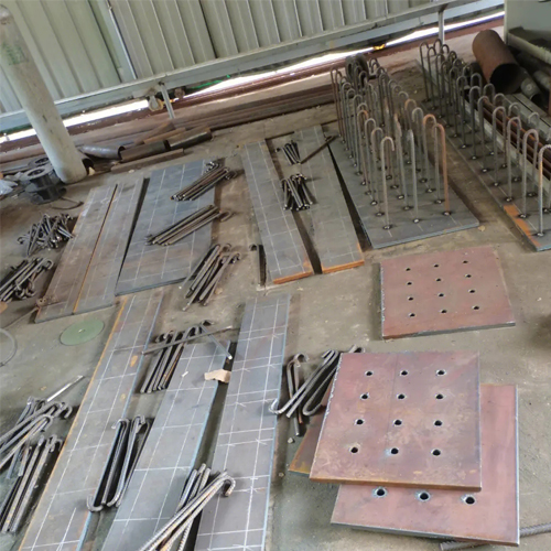 有哪些其他因素会影响呼伦贝尔预埋件位置的确定？